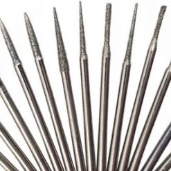 AA Commerce XXL 160-Delige Accessoires Set Voor Elektrische Freesmachine - Met Nagelfrees Schuurrolletjes Bitjes Frees - Manicure/Pedicure Nagel Frees Diamant Frezenset - Keramische Freesbitje Freesjes Fijn/Grof - Mandrel Slijpsteentjes - Schuurrol Set -Lanaform Shop 550x266 1