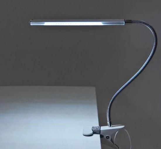 MEGA BEAUTY SHOP? LED Tafellamp Zilver Met Een Flexibele Arm Op Tafelklem. - Image 2